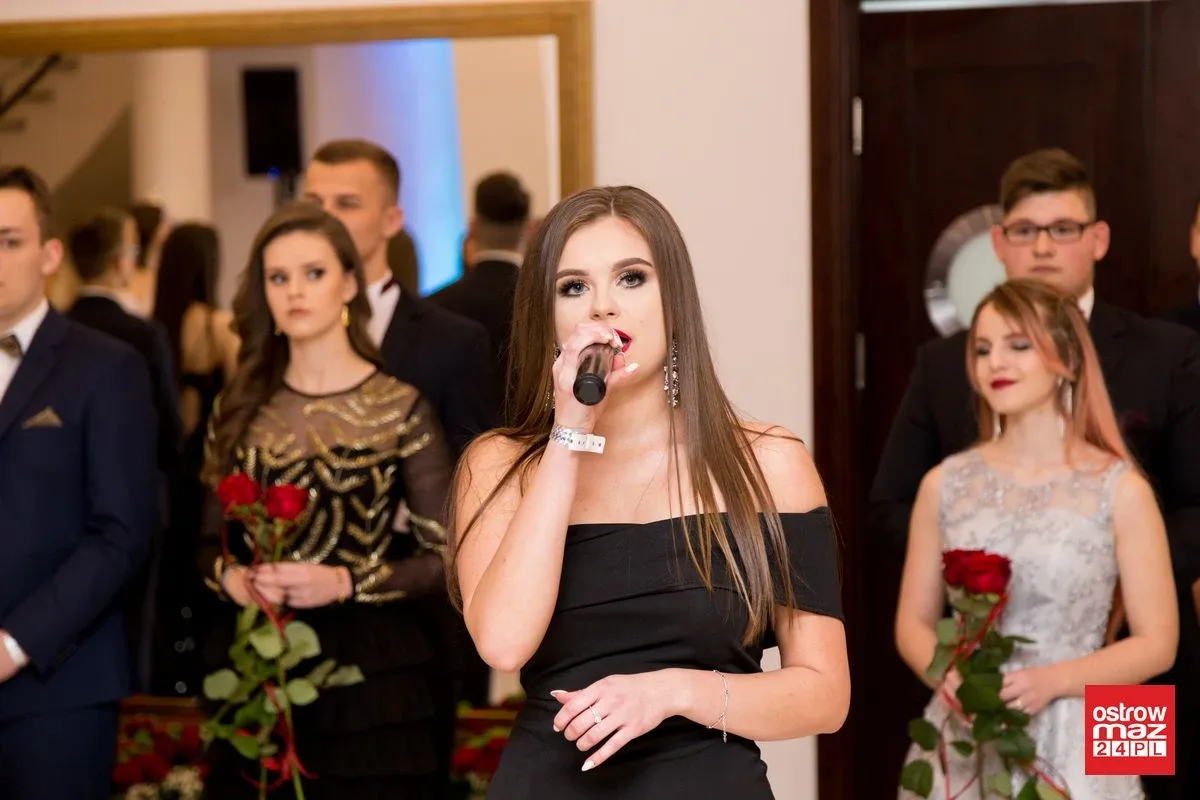 Studniówka LO im. Mikołaja Kopernika w Ostrowi Mazowieckiej (zdjęcia, wideo)