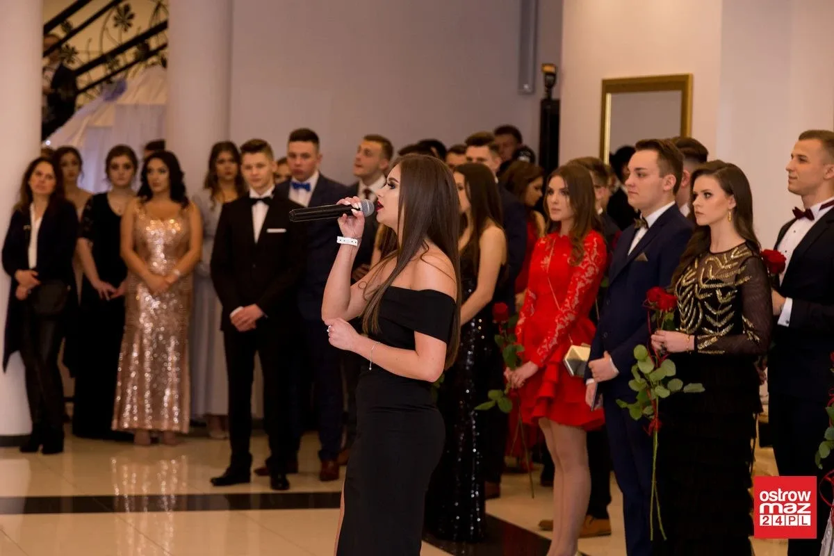 Studniówka LO im. Mikołaja Kopernika w Ostrowi Mazowieckiej (zdjęcia, wideo)