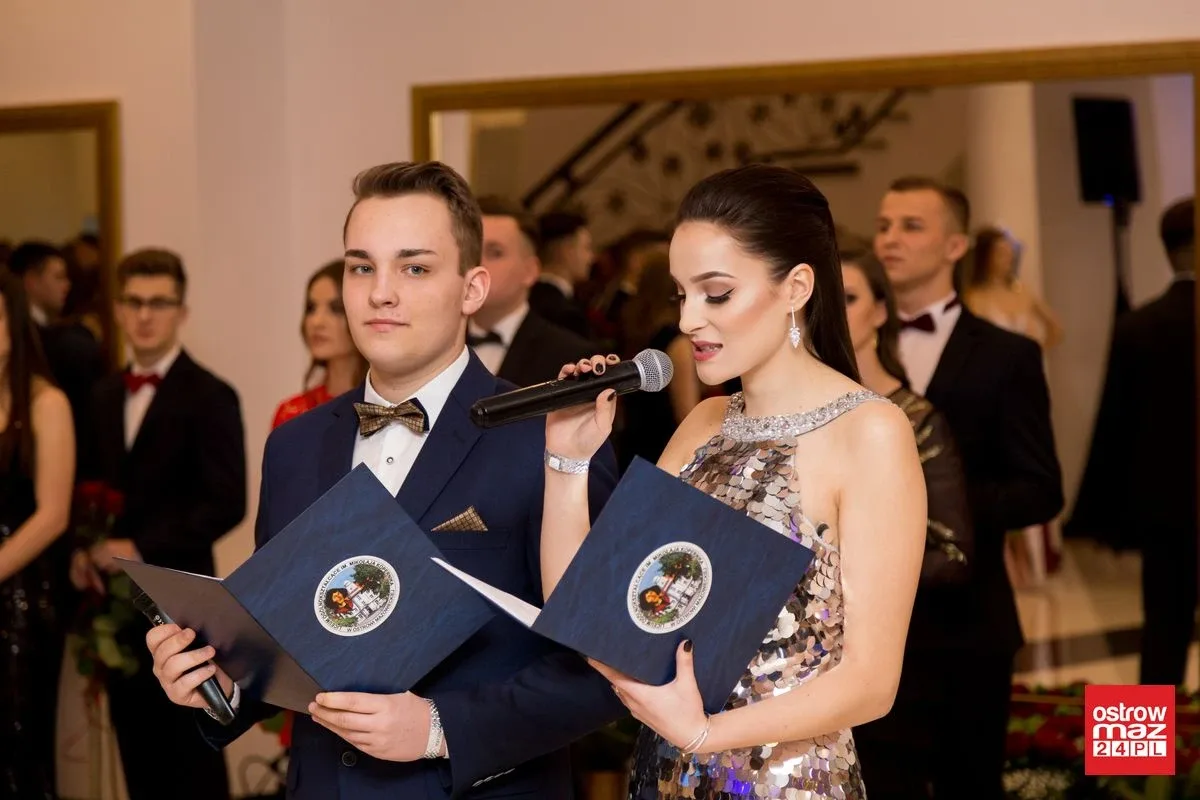 Studniówka LO im. Mikołaja Kopernika w Ostrowi Mazowieckiej (zdjęcia, wideo)