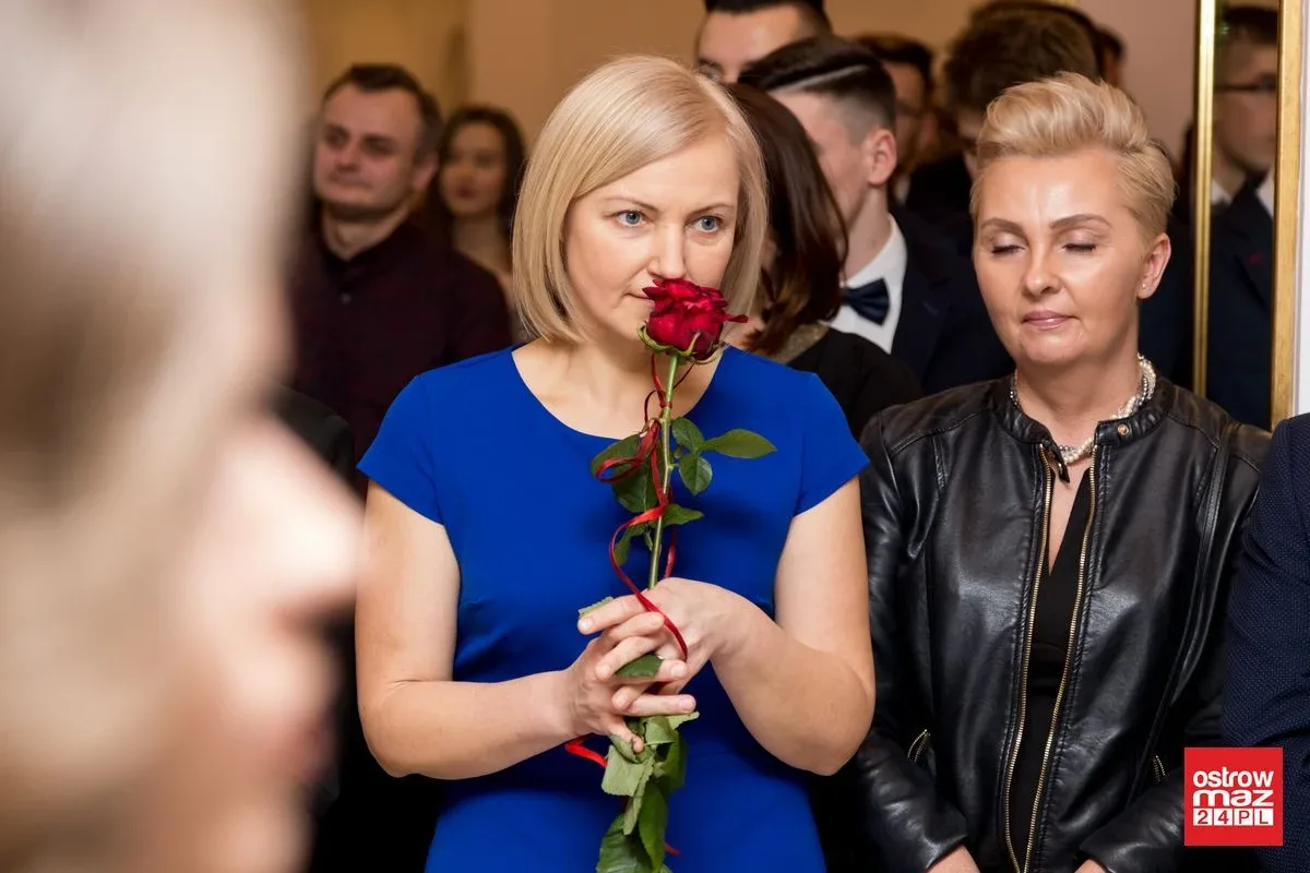 Studniówka LO im. Mikołaja Kopernika w Ostrowi Mazowieckiej (zdjęcia, wideo)