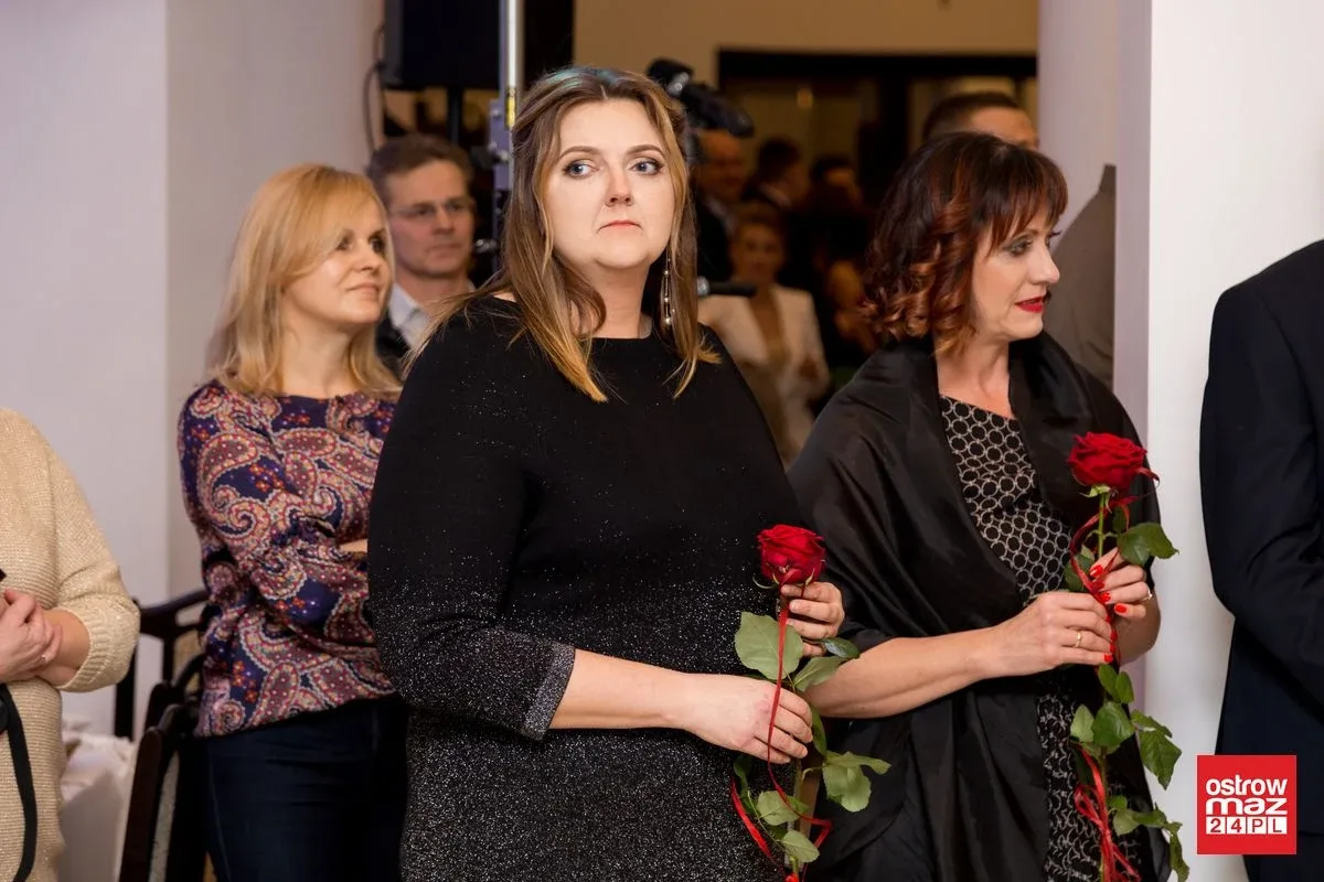 Studniówka LO im. Mikołaja Kopernika w Ostrowi Mazowieckiej (zdjęcia, wideo)