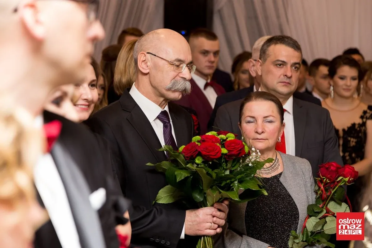 Studniówka LO im. Mikołaja Kopernika w Ostrowi Mazowieckiej (zdjęcia, wideo)