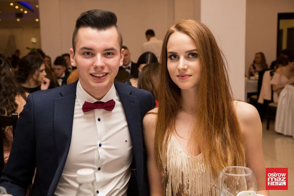 Studniówka LO im. Mikołaja Kopernika w Ostrowi Mazowieckiej (zdjęcia, wideo)