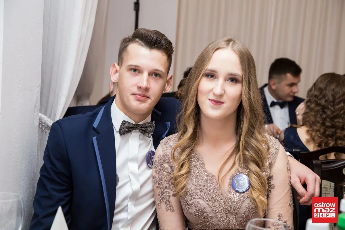 Studniówka LO im. Mikołaja Kopernika w Ostrowi Mazowieckiej (zdjęcia, wideo)
