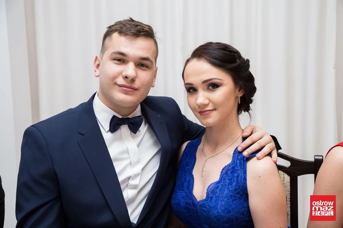 Studniówka LO im. Mikołaja Kopernika w Ostrowi Mazowieckiej (zdjęcia, wideo)