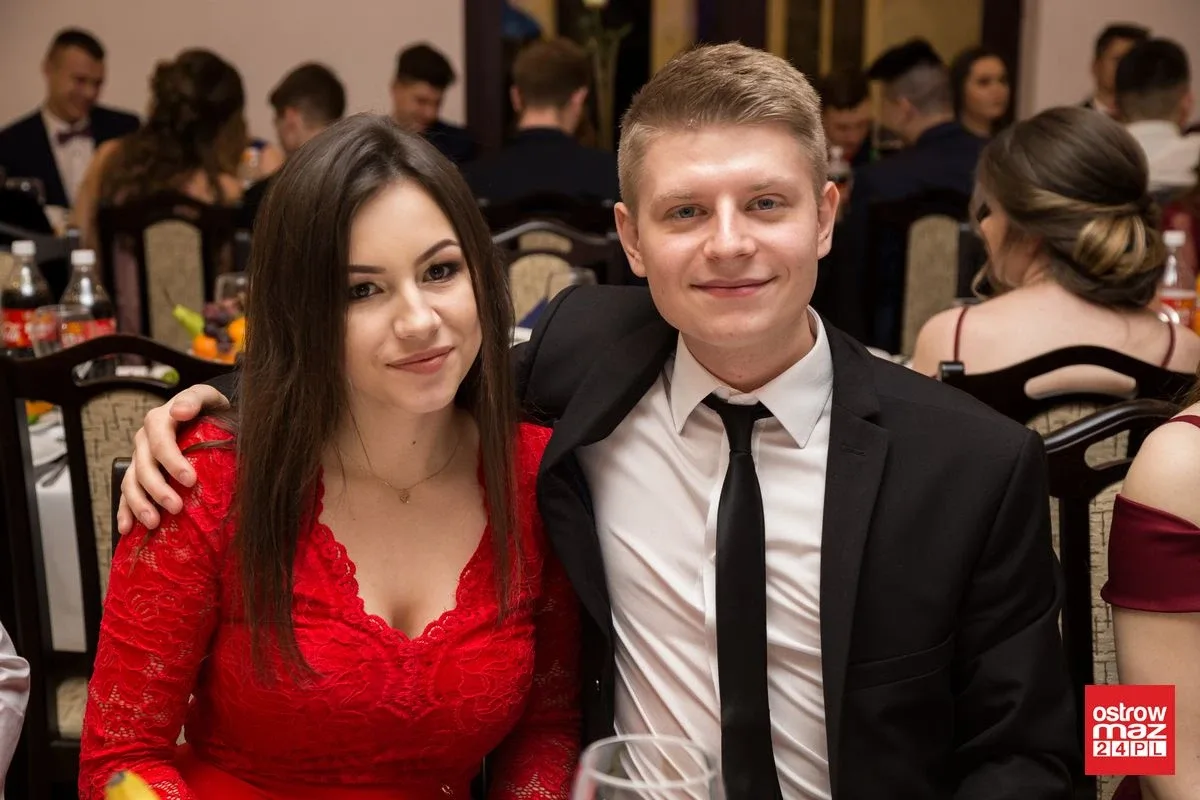 Studniówka LO im. Mikołaja Kopernika w Ostrowi Mazowieckiej (zdjęcia, wideo)