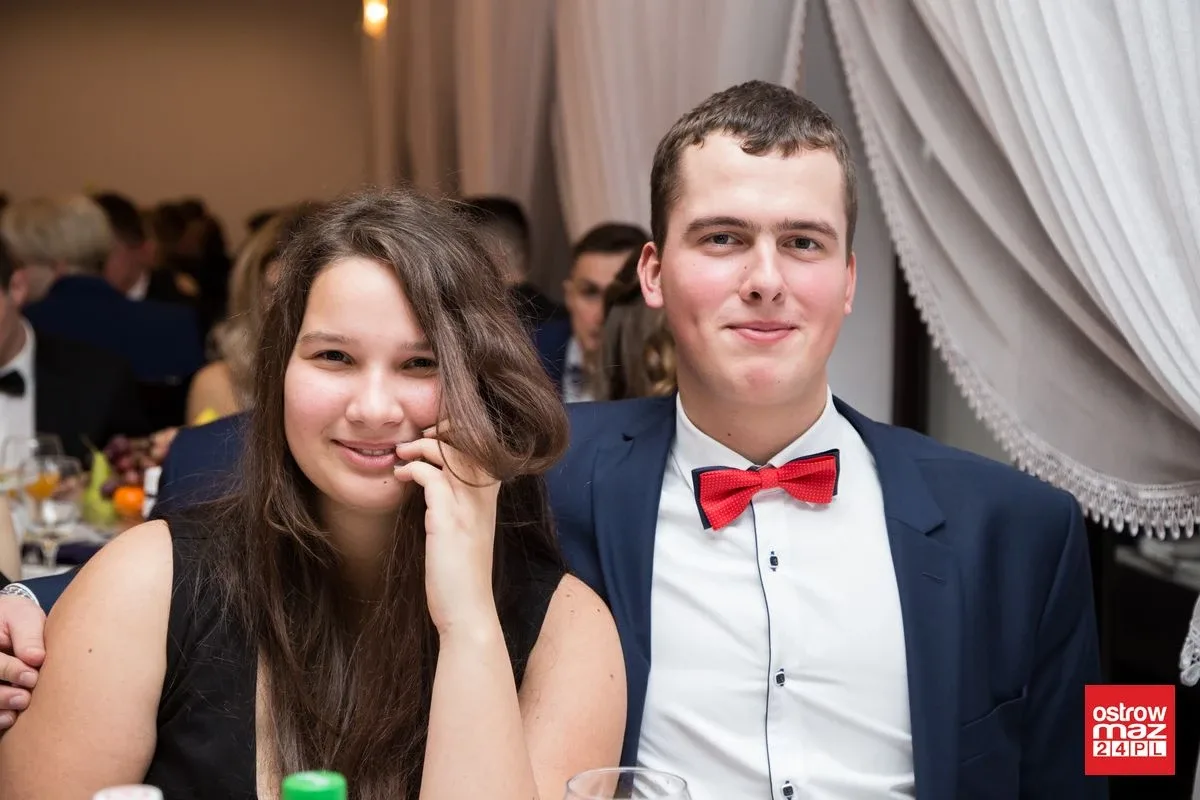Studniówka LO im. Mikołaja Kopernika w Ostrowi Mazowieckiej (zdjęcia, wideo)