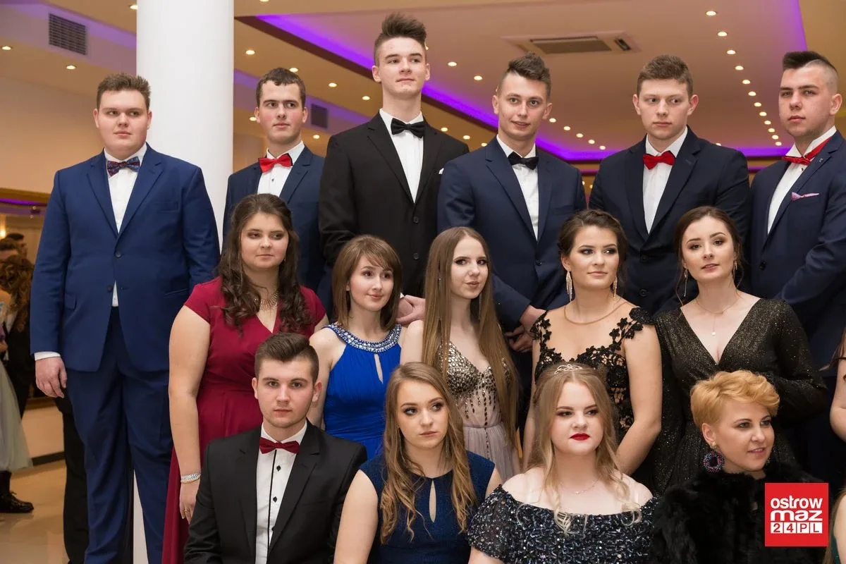 Studniówka LO im. Mikołaja Kopernika w Ostrowi Mazowieckiej (zdjęcia, wideo)