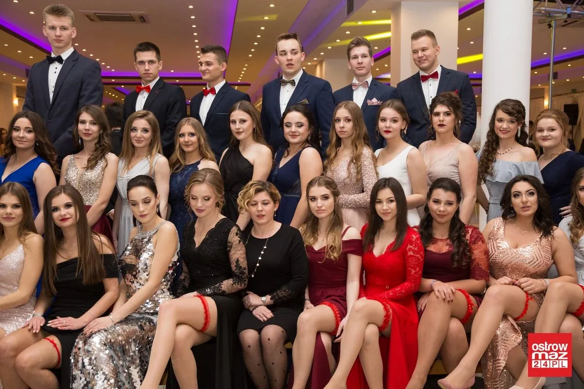 Studniówka LO im. Mikołaja Kopernika w Ostrowi Mazowieckiej (zdjęcia, wideo)