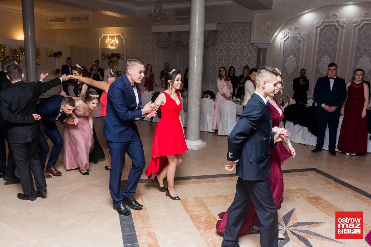 Studniówka ZS w Małkini Górnej (zdjęcia, wideo)