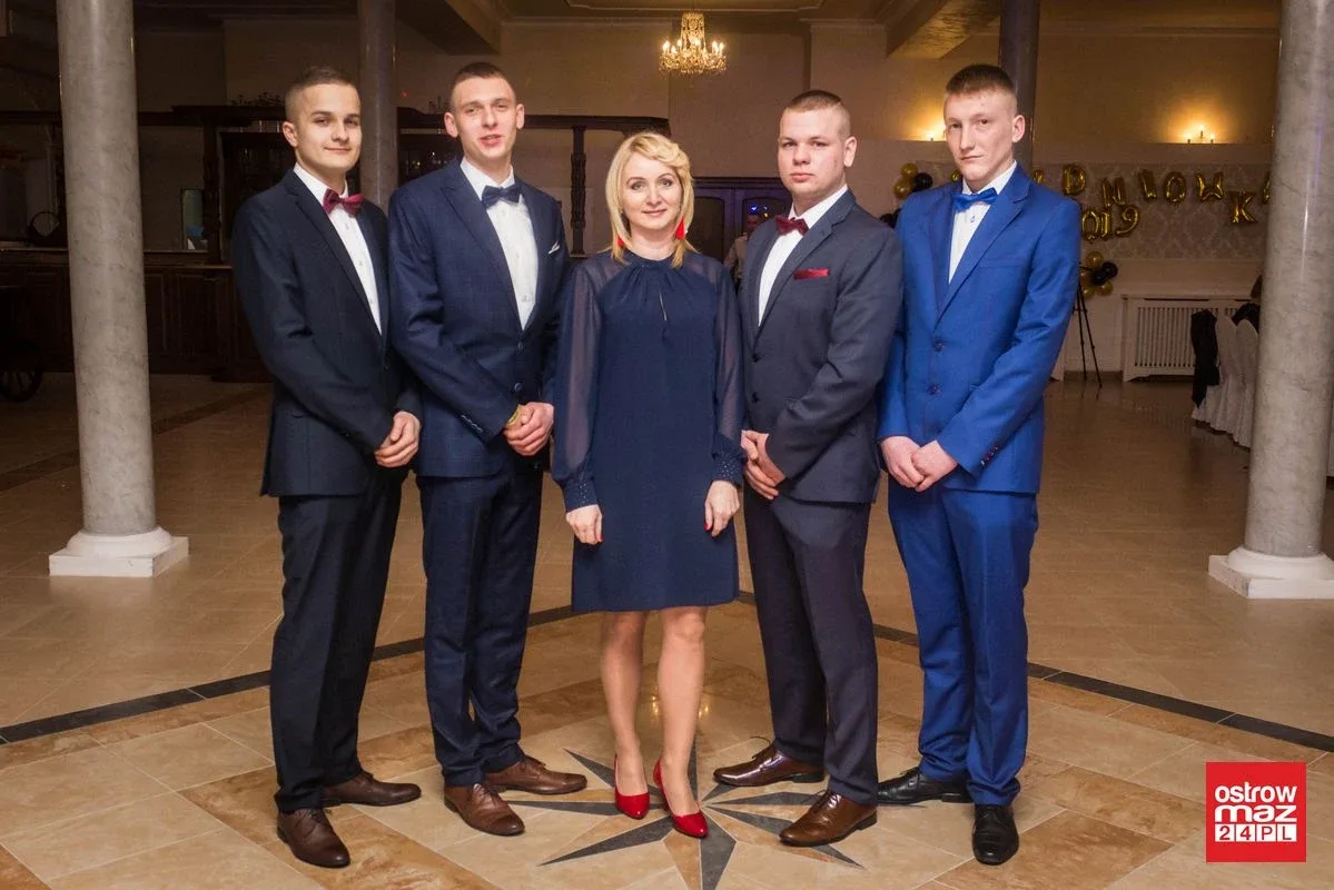 Studniówka ZS w Małkini Górnej (zdjęcia, wideo)