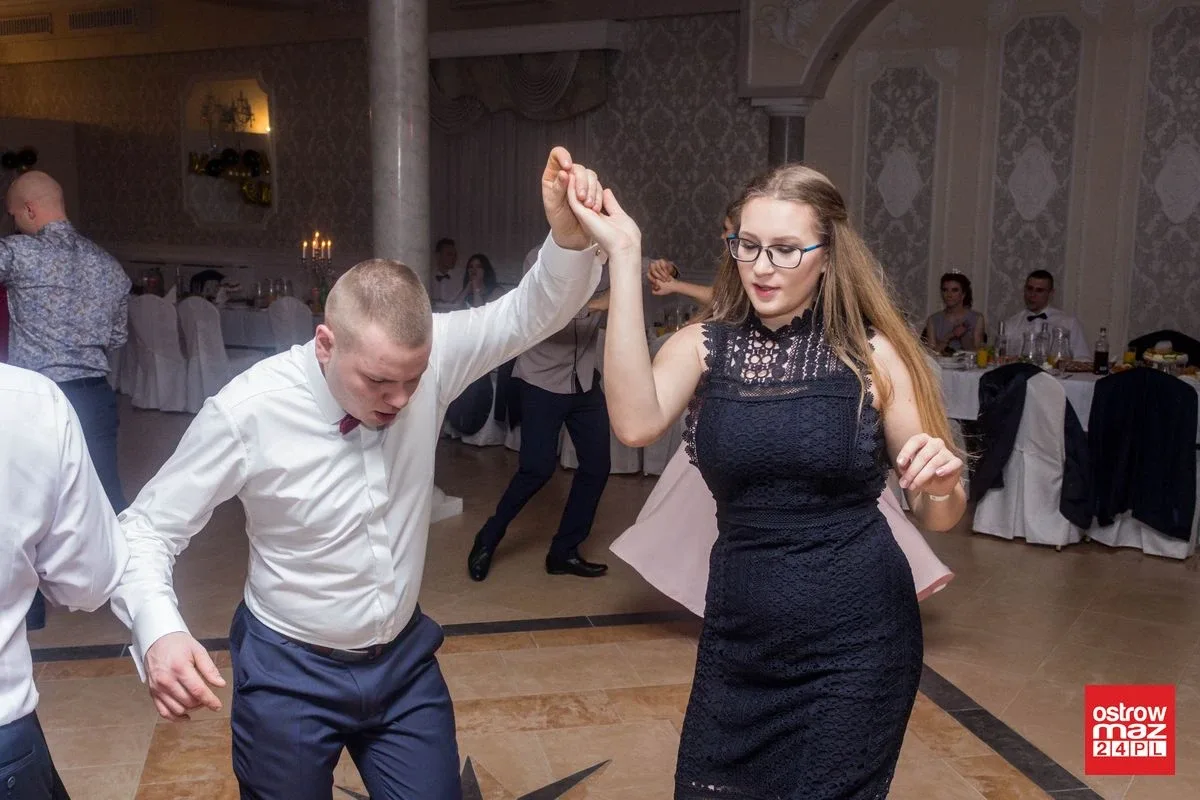 Studniówka ZS w Małkini Górnej (zdjęcia, wideo)