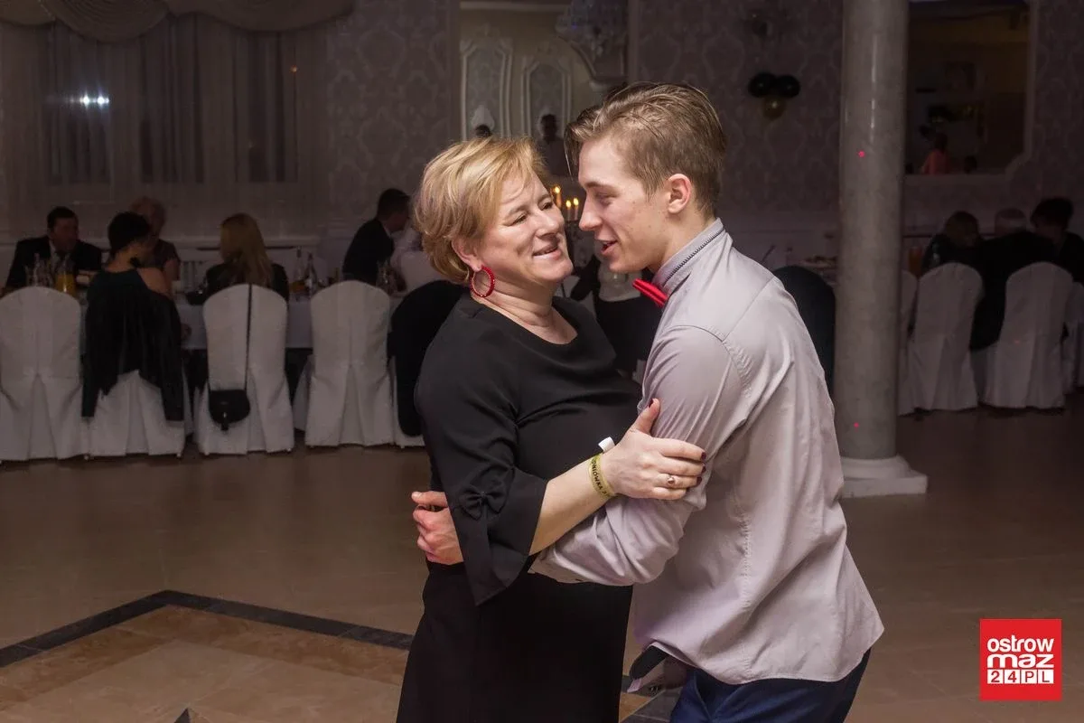Studniówka ZS w Małkini Górnej (zdjęcia, wideo)