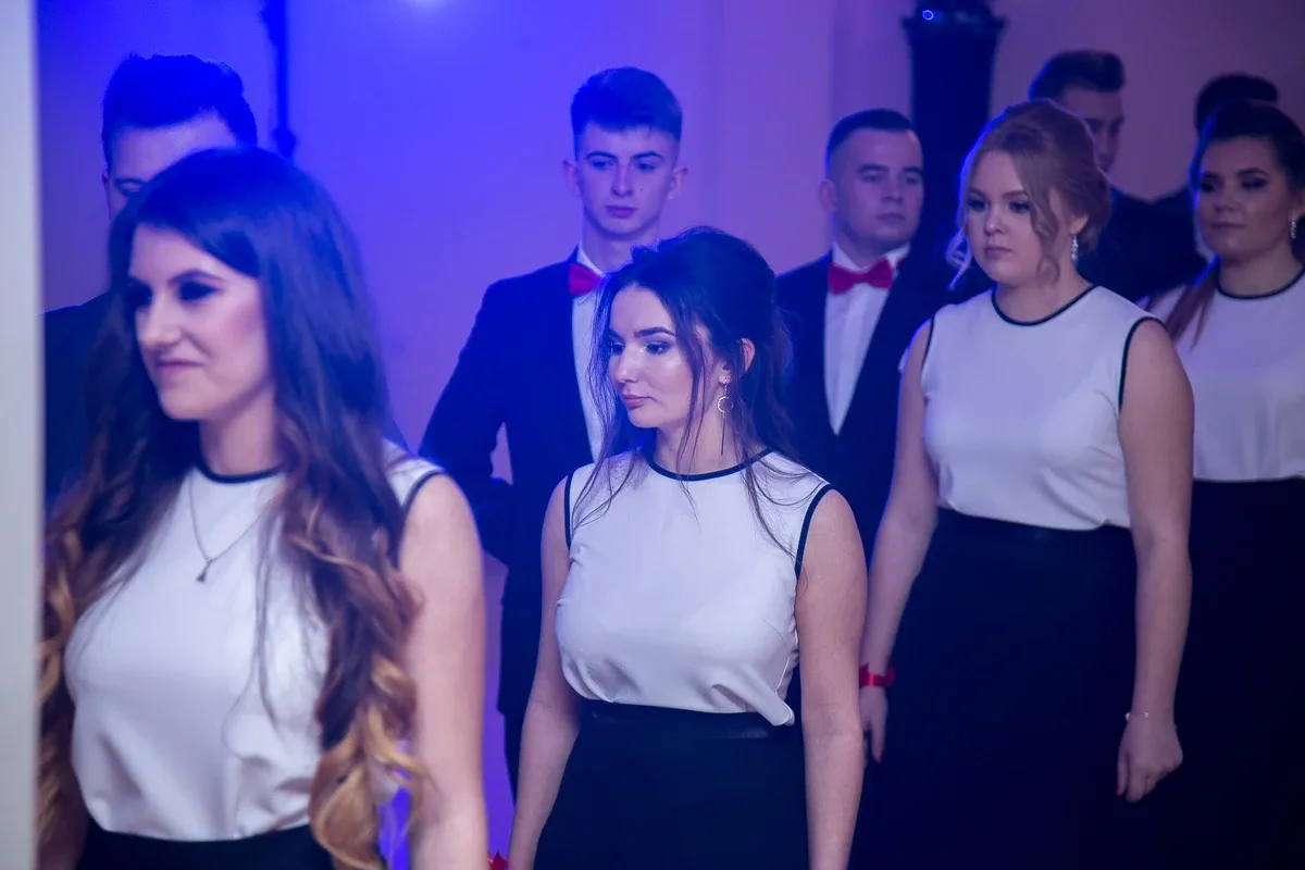 Kolejna porcja zdjęć i wideo z balu studniówkowego Rubinka