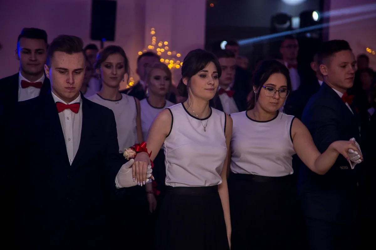 Kolejna porcja zdjęć i wideo z balu studniówkowego Rubinka