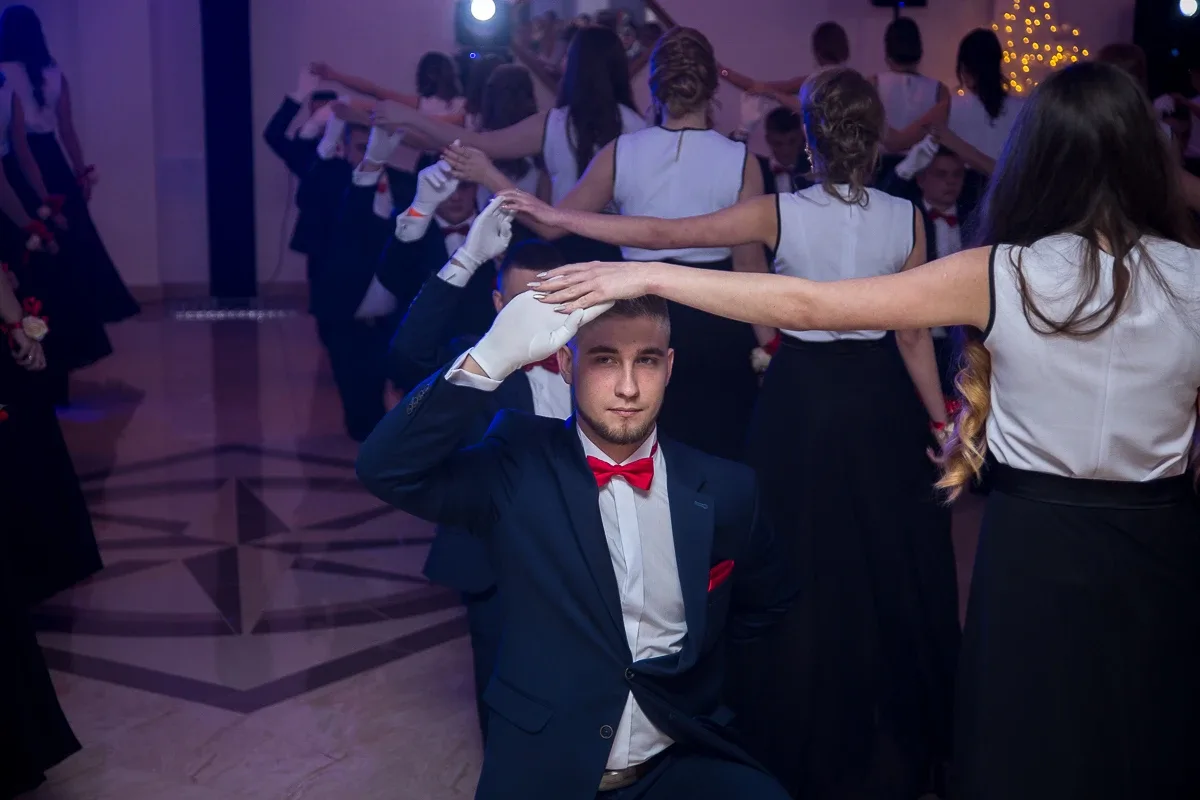 Kolejna porcja zdjęć i wideo z balu studniówkowego Rubinka