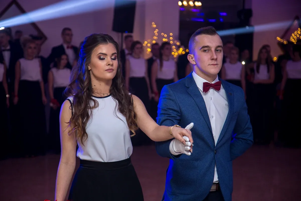 Kolejna porcja zdjęć i wideo z balu studniówkowego Rubinka
