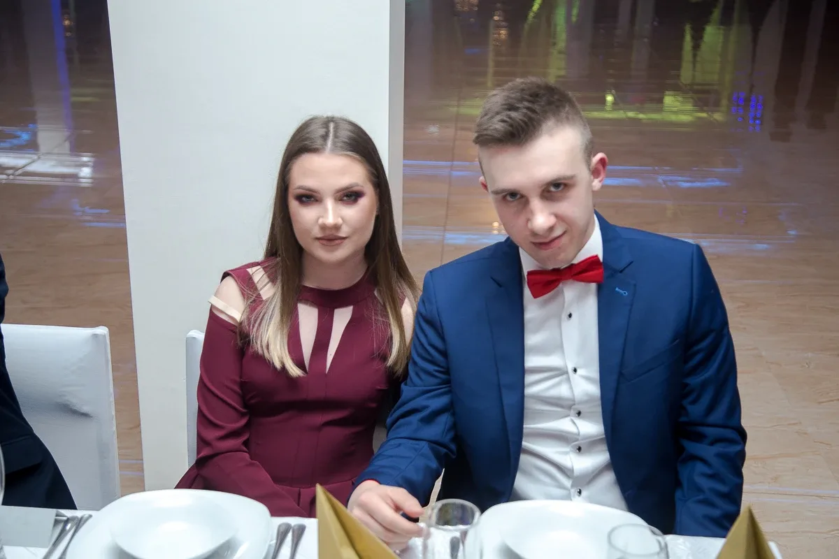 Kolejna porcja zdjęć i wideo z balu studniówkowego Rubinka