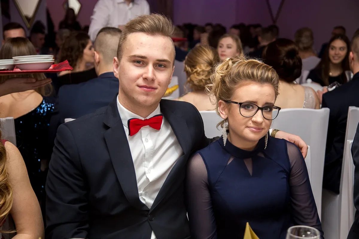 Kolejna porcja zdjęć i wideo z balu studniówkowego Rubinka