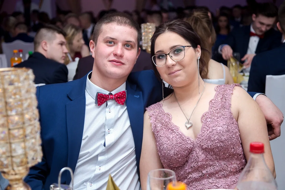 Kolejna porcja zdjęć i wideo z balu studniówkowego Rubinka