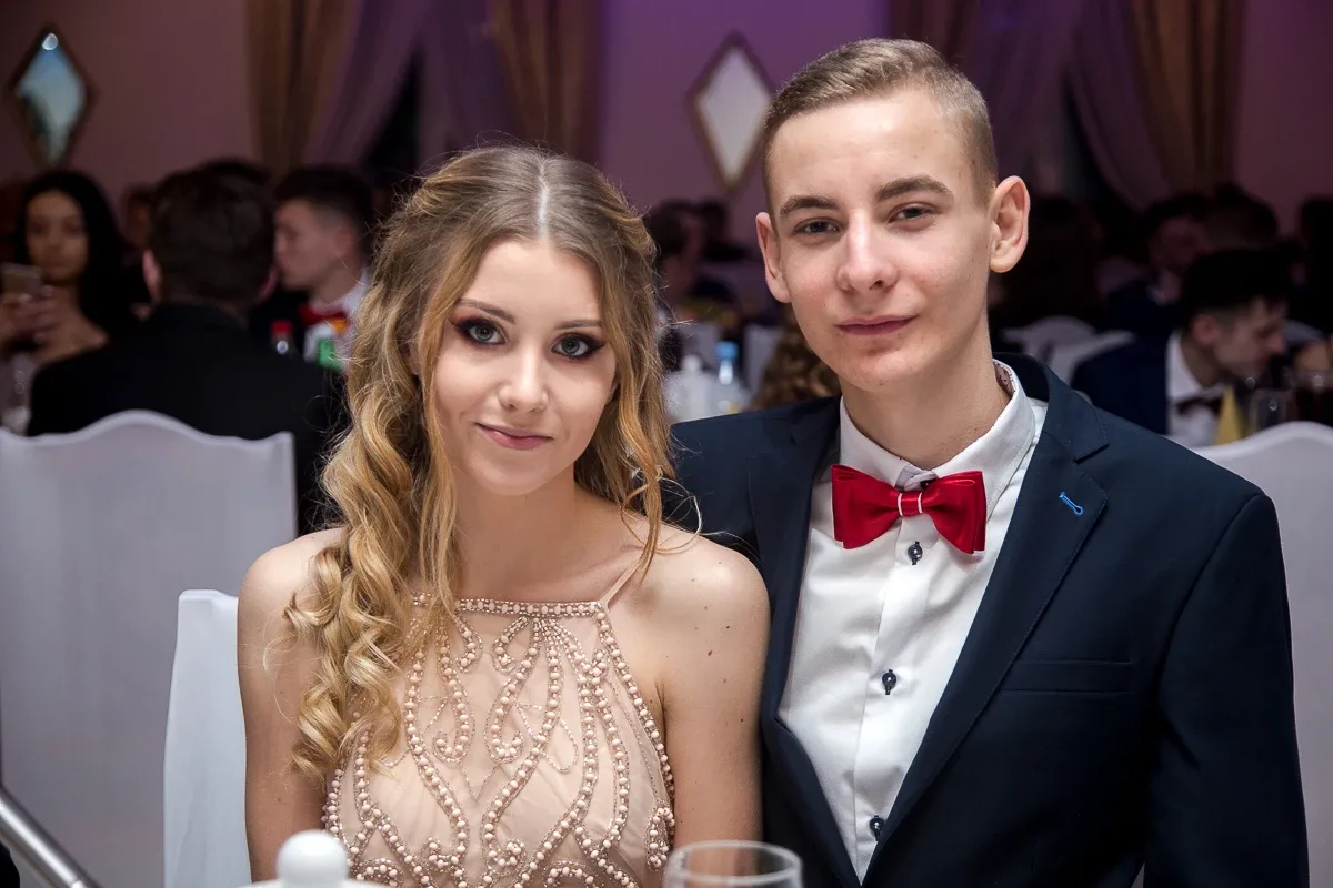 Kolejna porcja zdjęć i wideo z balu studniówkowego Rubinka