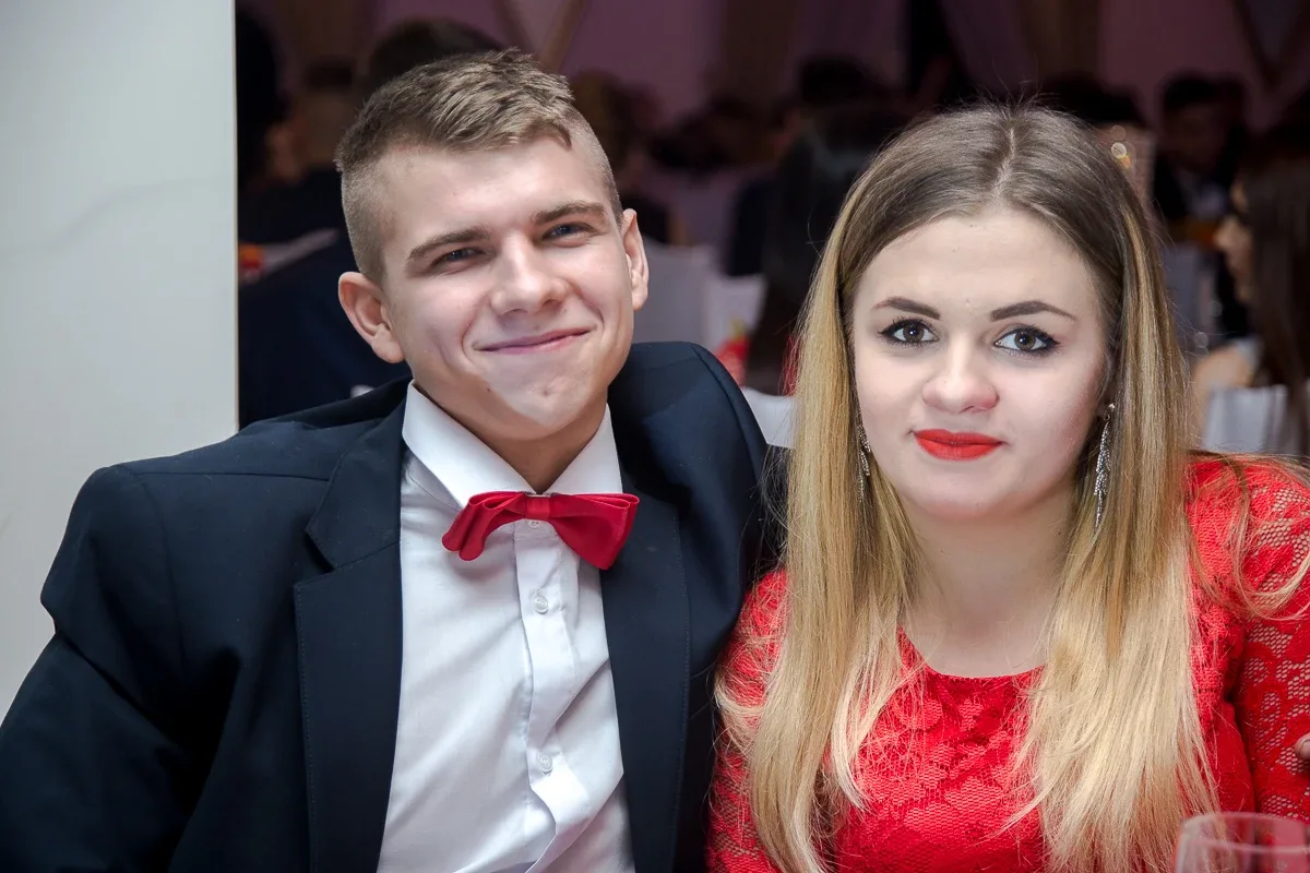 Kolejna porcja zdjęć i wideo z balu studniówkowego Rubinka