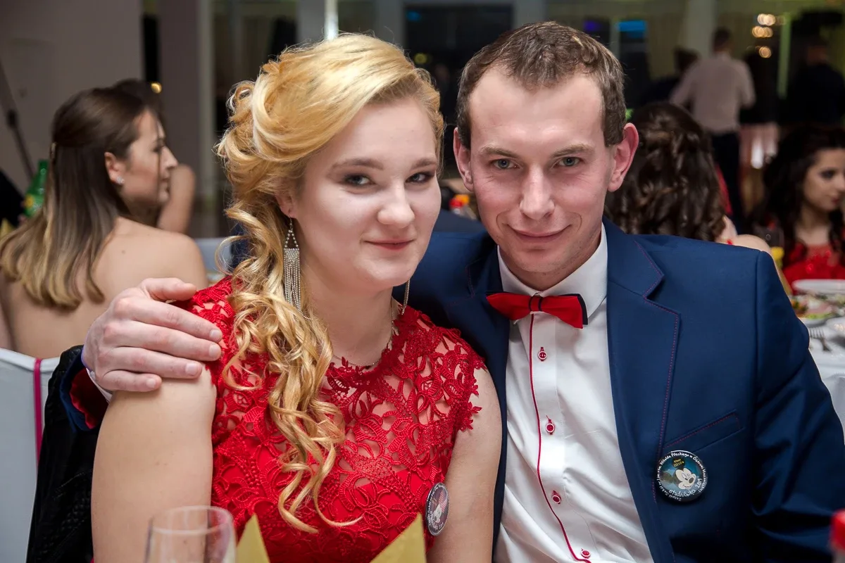 Kolejna porcja zdjęć i wideo z balu studniówkowego Rubinka