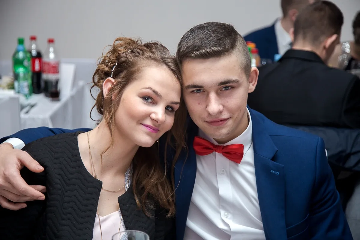 Kolejna porcja zdjęć i wideo z balu studniówkowego Rubinka