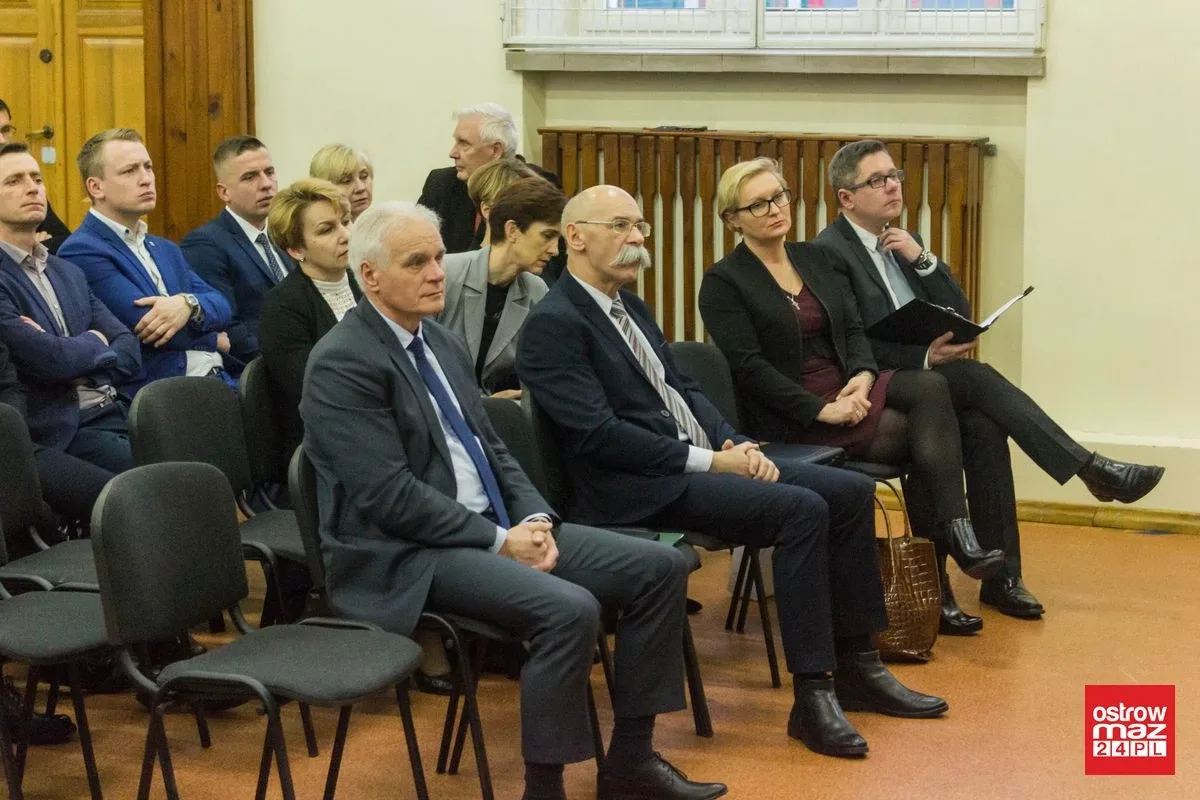 W jakiej sytuacji jest ostrowski szpital? (zdjęcia, wideo)