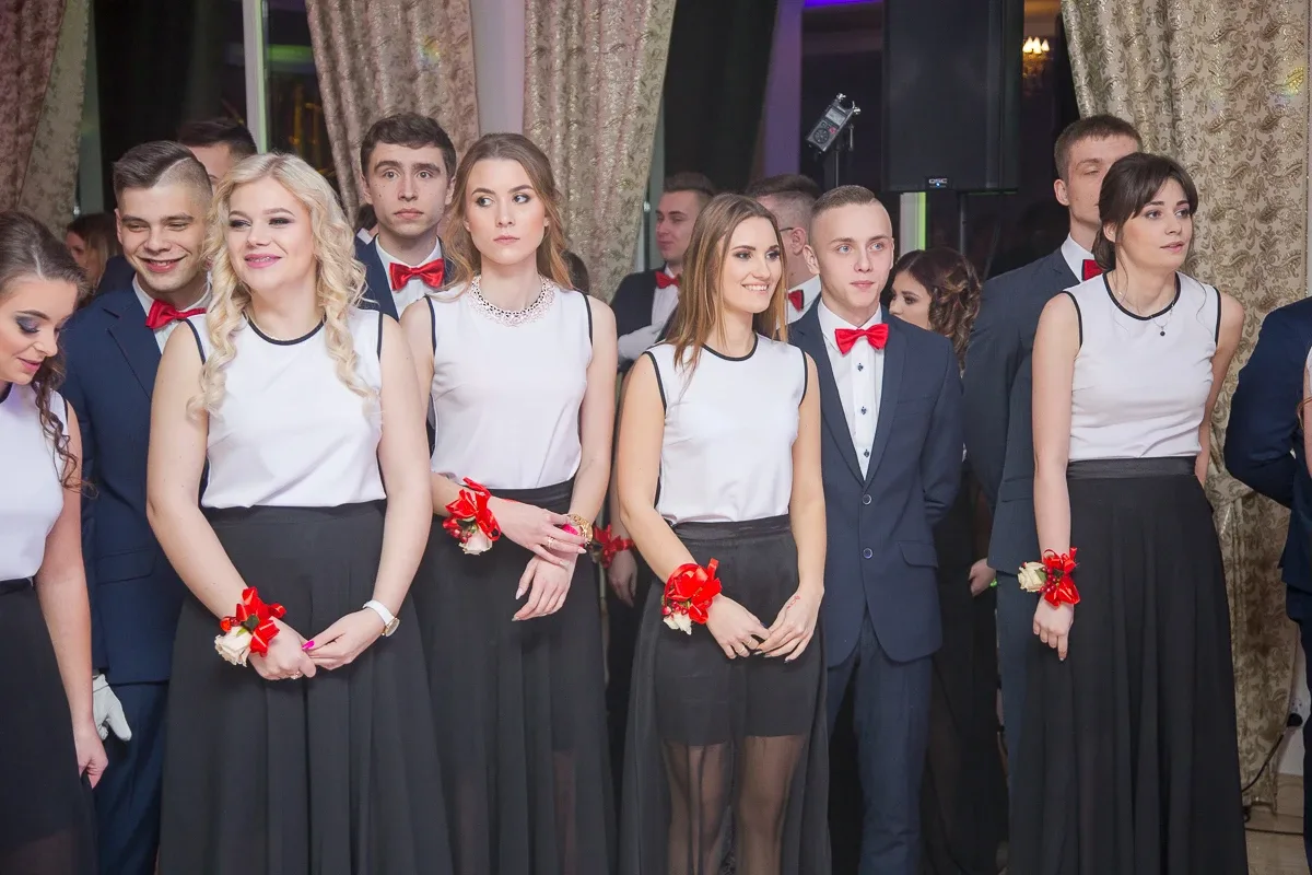 Studniówka ZS nr 1 zobacz zdjęcia i wideo