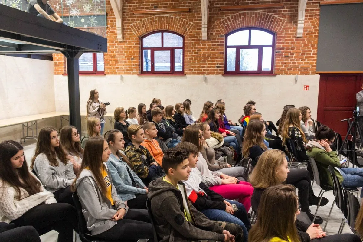 Taneczne małżeństwo rozmawiało z młodzieżą w Jatkach (zdjęcia, wideo)