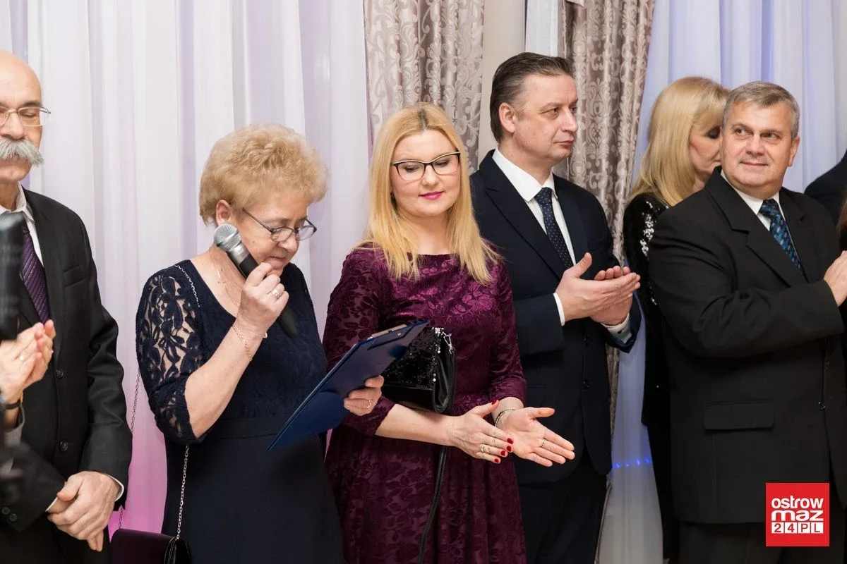 Studniówka ZS nr 2 w Ostrowi Mazowieckiej (zdjęcia, wideo)