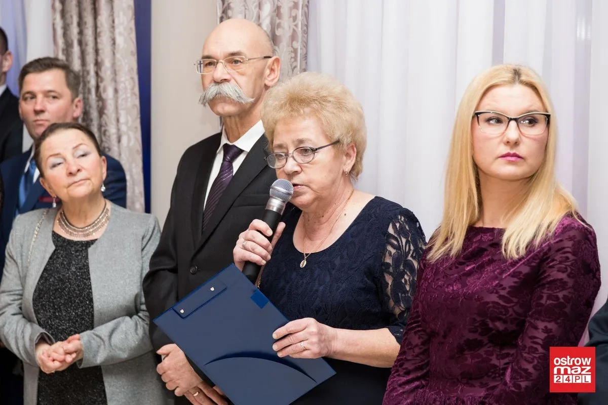 Studniówka ZS nr 2 w Ostrowi Mazowieckiej (zdjęcia, wideo)
