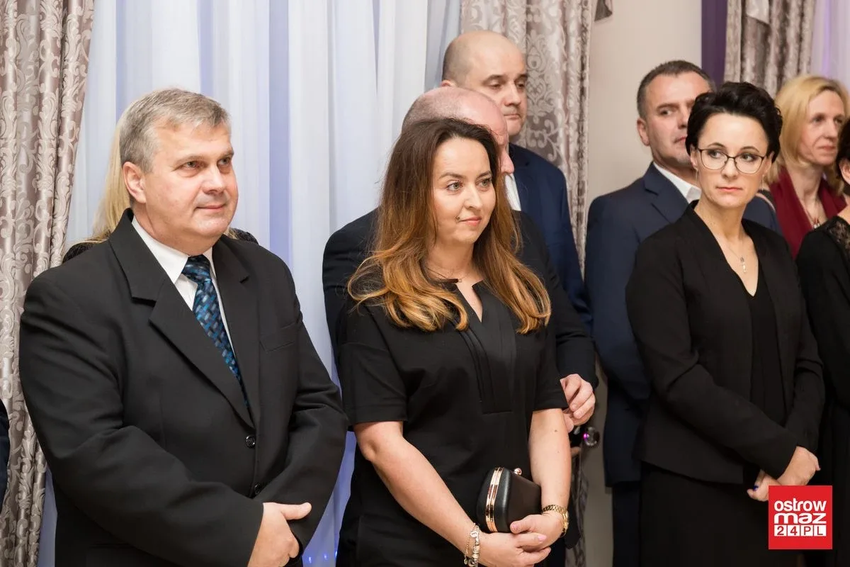 Studniówka ZS nr 2 w Ostrowi Mazowieckiej (zdjęcia, wideo)