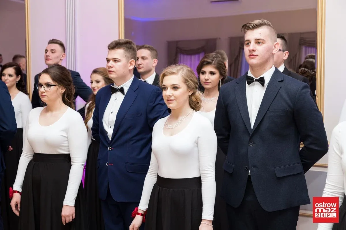 Studniówka ZS nr 2 w Ostrowi Mazowieckiej (zdjęcia, wideo)