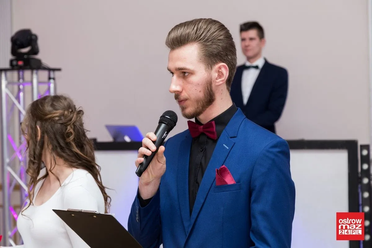 Studniówka ZS nr 2 w Ostrowi Mazowieckiej (zdjęcia, wideo)