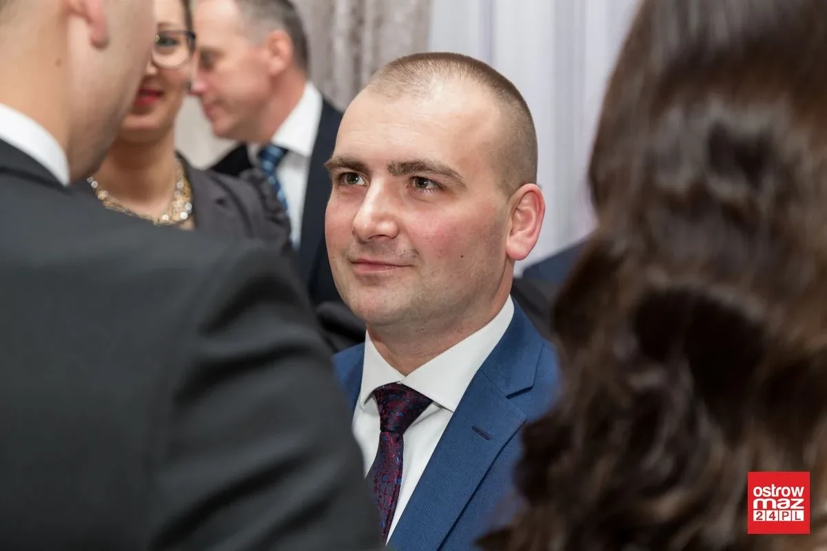 Studniówka ZS nr 2 w Ostrowi Mazowieckiej (zdjęcia, wideo)