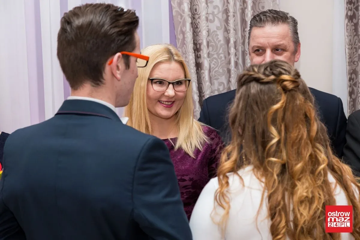 Studniówka ZS nr 2 w Ostrowi Mazowieckiej (zdjęcia, wideo)