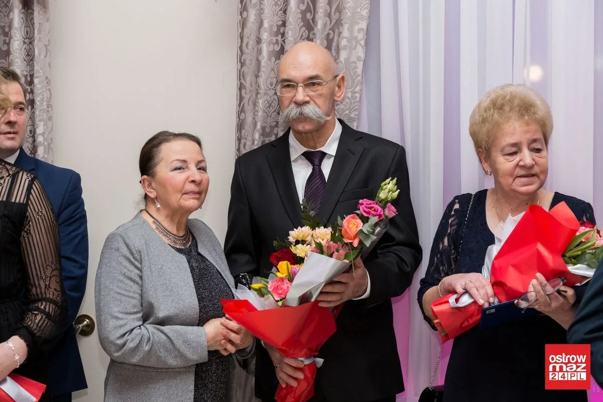 Studniówka ZS nr 2 w Ostrowi Mazowieckiej (zdjęcia, wideo)