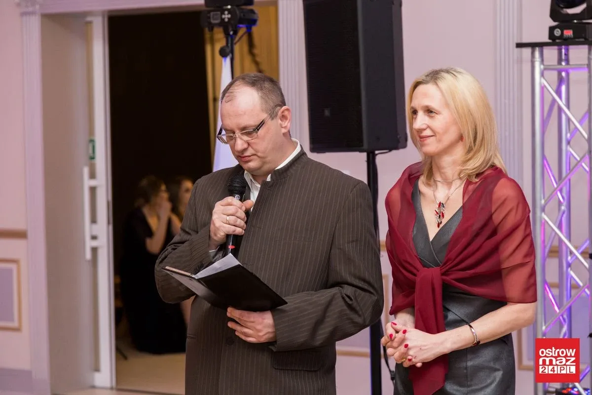 Studniówka ZS nr 2 w Ostrowi Mazowieckiej (zdjęcia, wideo)