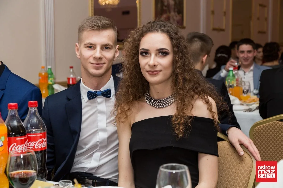 Studniówka ZS nr 2 w Ostrowi Mazowieckiej (zdjęcia, wideo)