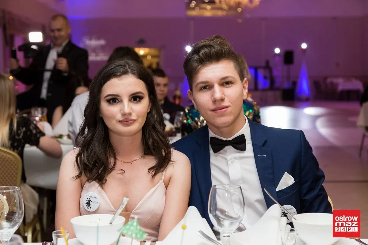 Studniówka ZS nr 2 w Ostrowi Mazowieckiej (zdjęcia, wideo)