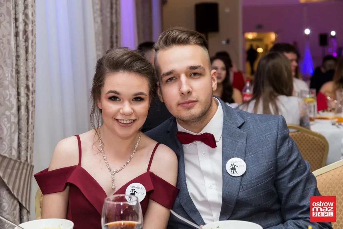 Studniówka ZS nr 2 w Ostrowi Mazowieckiej (zdjęcia, wideo)