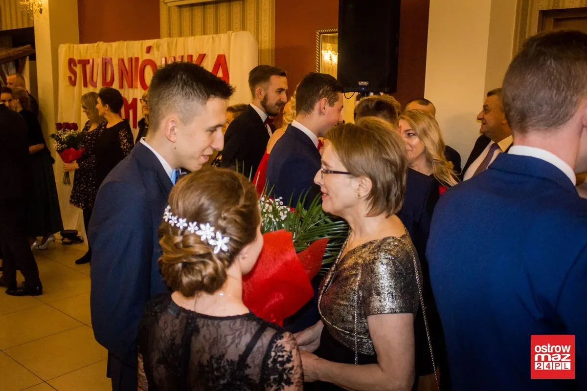 Studniówka ZS CKR w Starym Lubiejewie (zdjęcia, wideo)