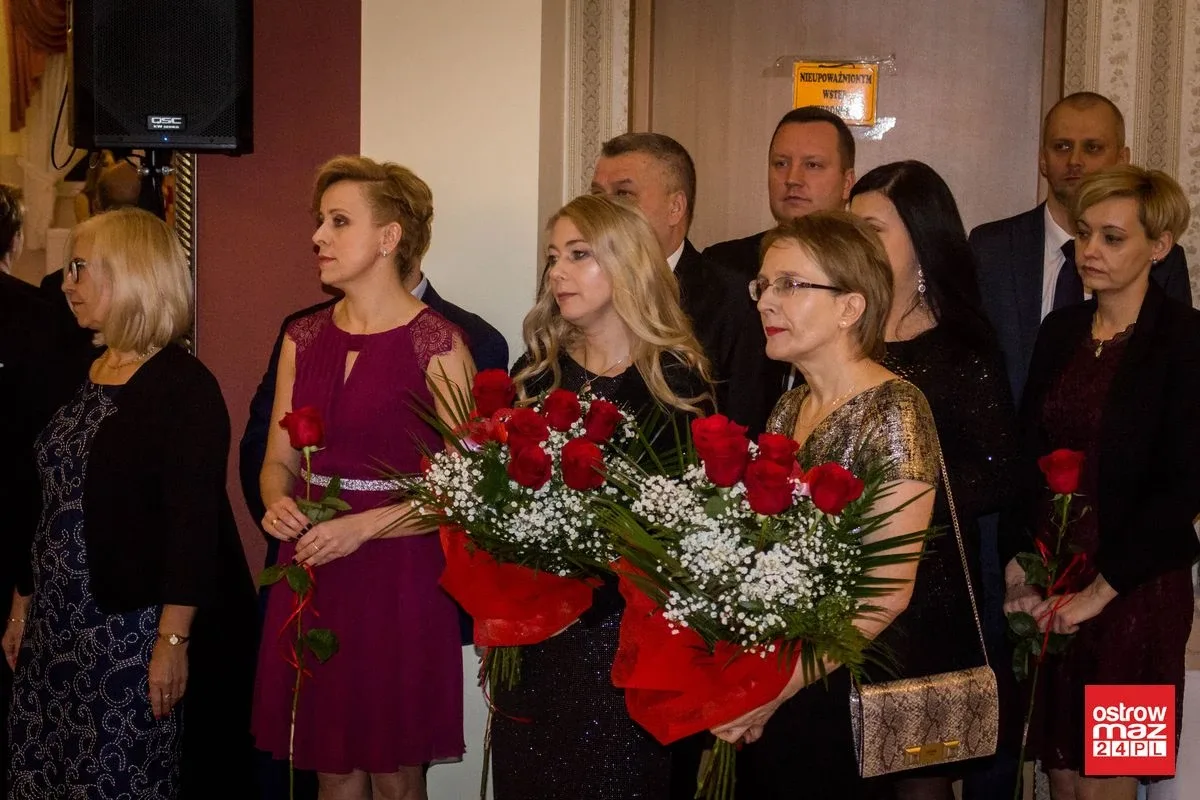 Studniówka ZS CKR w Starym Lubiejewie (zdjęcia, wideo)