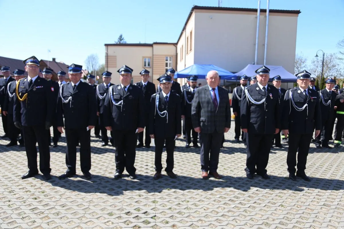 Podwójna uroczystość w Wąsewie: Święto Konstytucji 3 Maja i Dzień Strażaka. Zobaczcie zdjęcia