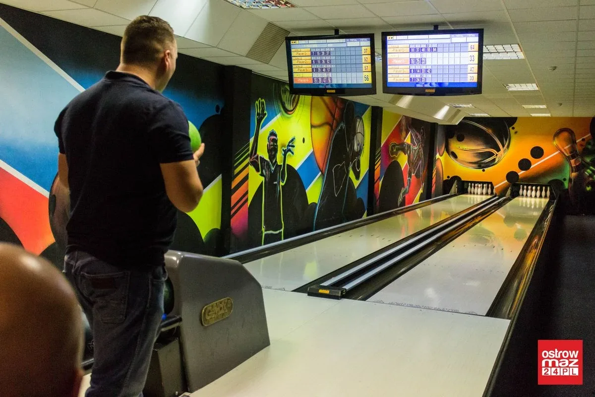 Qumple niepokonani w drużynowej lidze bowlingowej (zdjęcia, wideo)