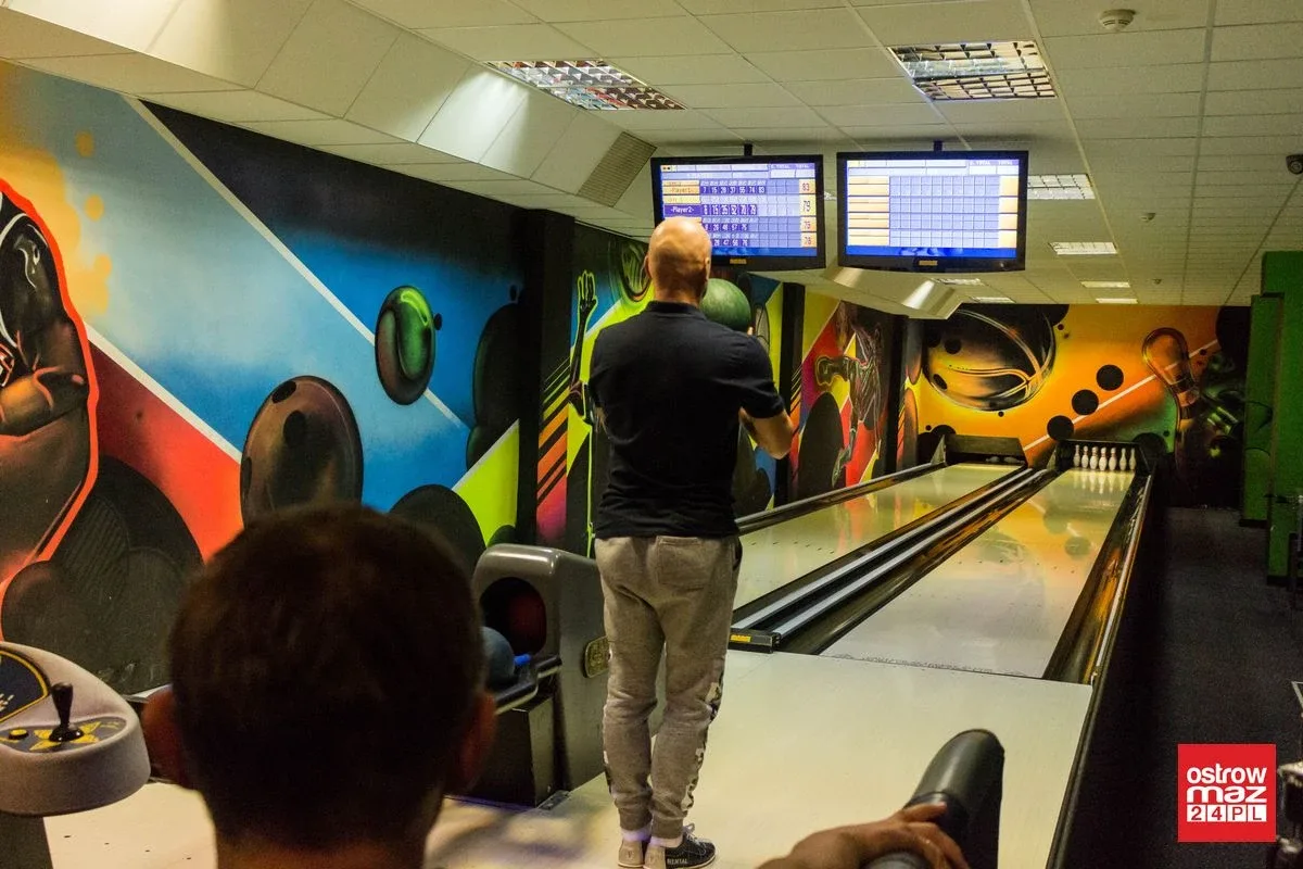 Qumple niepokonani w drużynowej lidze bowlingowej (zdjęcia, wideo)