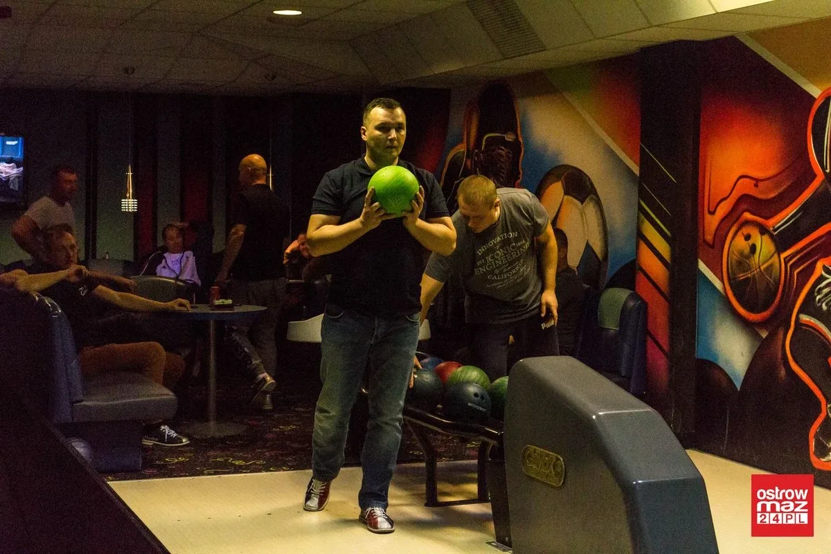 Qumple niepokonani w drużynowej lidze bowlingowej (zdjęcia, wideo)