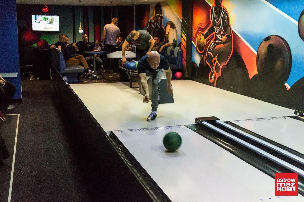 Qumple niepokonani w drużynowej lidze bowlingowej (zdjęcia, wideo)
